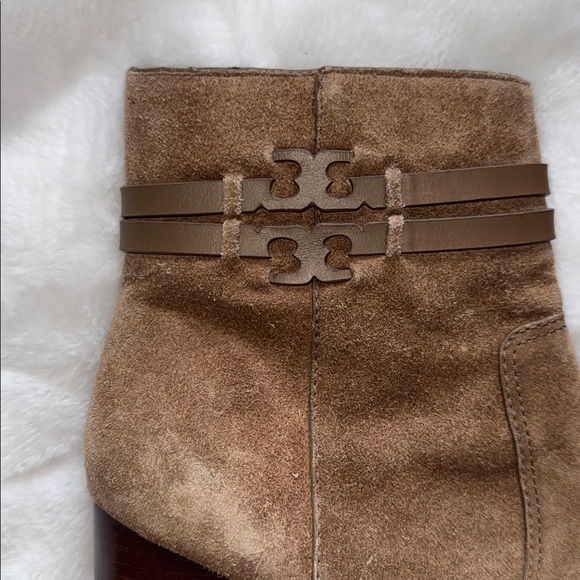 Tory Burch River Rock Suede Ankle Booties Block Heel – Size 10 NWOT - Picture 4 of 8
